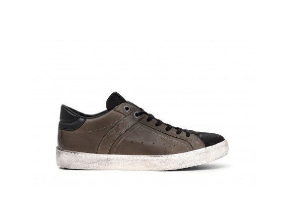 ZAPATILLAS CAFE NOIR DE CUERO PC131