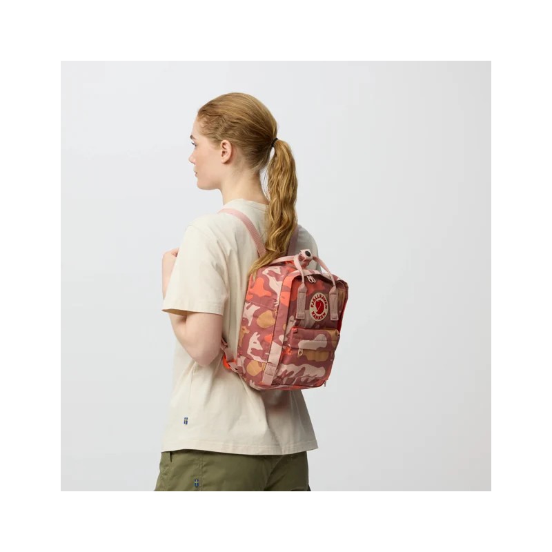 MOCHILA FJALL RAVEN KANKEN GRAPHICS MINI