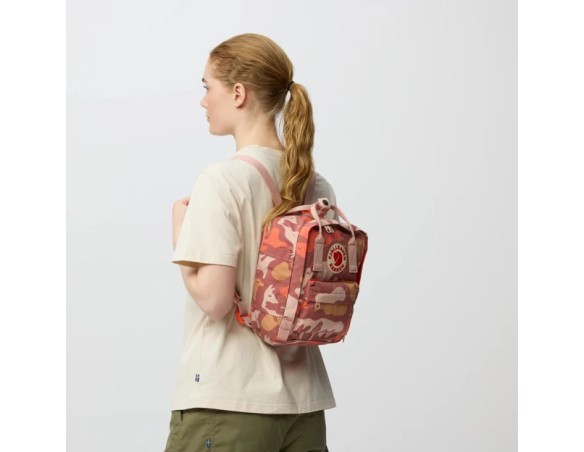 MOCHILA FJALL RAVEN KANKEN GRAPHICS MINI