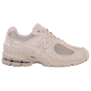 NEW BALANCE 2002R SNEAKERS