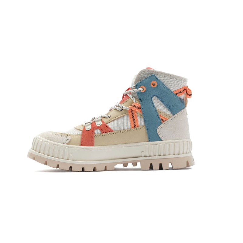 BOTAS PALLADIUM PALLASHOCK OUTCITY ALMOND MILK 